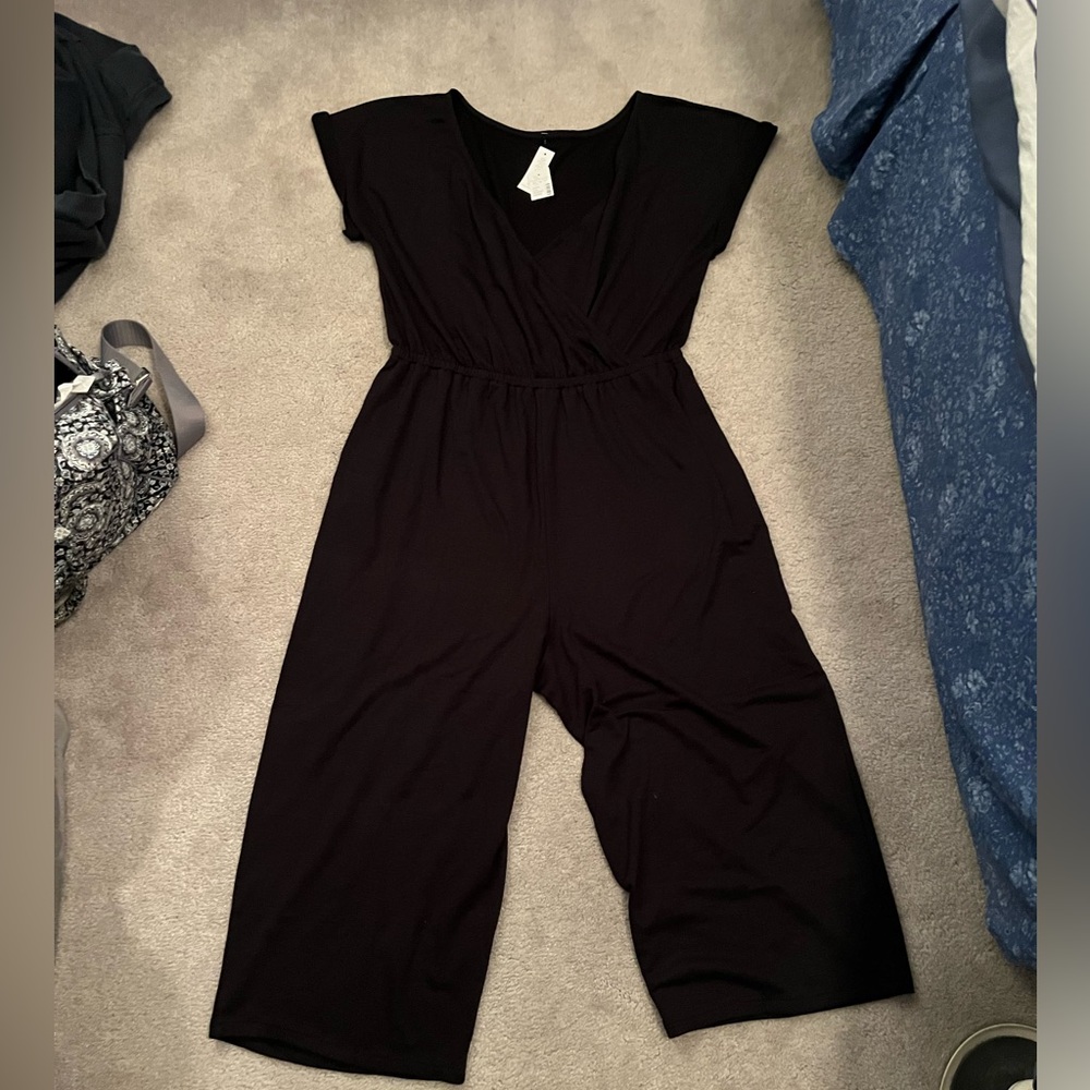 Maurices Charcoal V-Neck Top